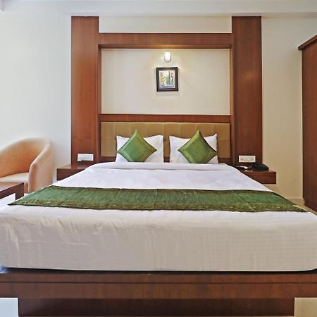 Hotel Treebo Akshaya Bull Temple Bangalore Exterior foto